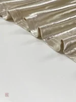 Abaya légère et scintillante pour un look raffiné