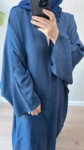Kimono Abaya bleu éclatant, élégant et fluide