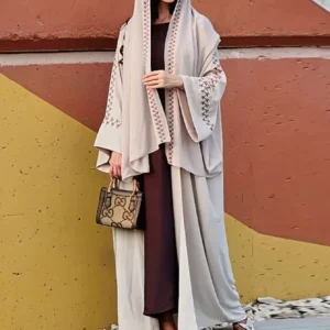 Kimono Abaya Beige Brodé élégant et raffiné