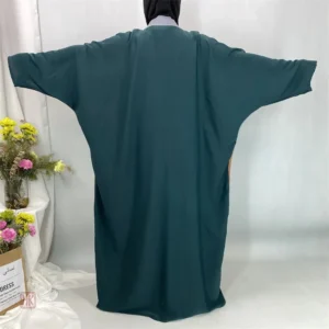 Vêtement kimono femme au style moderne et unique