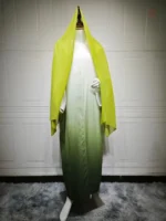 Abaya kimono vert avec un dégradé subtil