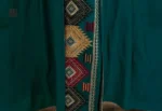 Abaya tendance avec détails floraux