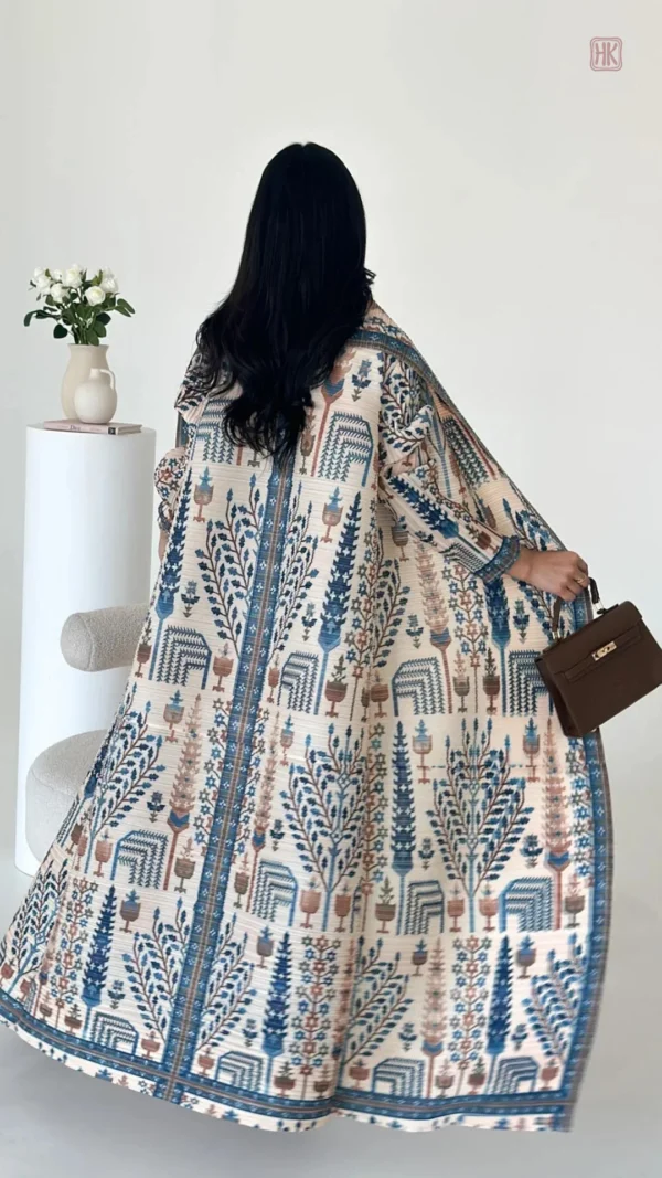 Vêtements traditionnels revisités : Kimono Abaya