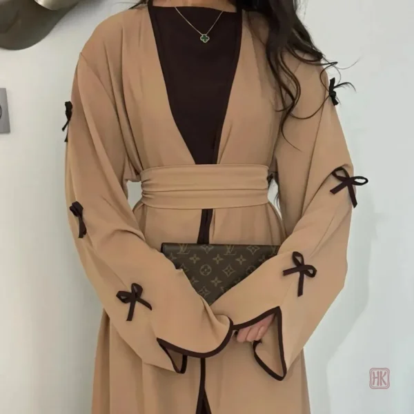 Kimono féminin en kaki, confort et élégance