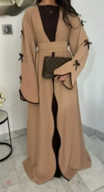 Abaya tendance kaki avec finition nouée