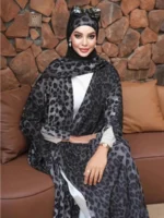 Abaya Kimono avec motif léopard en noir