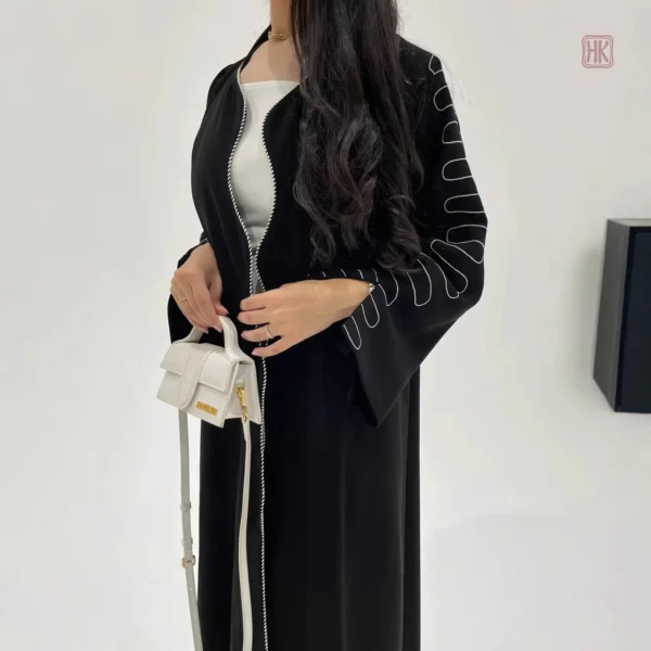 Abaya brodée, design unique et sophistiqué