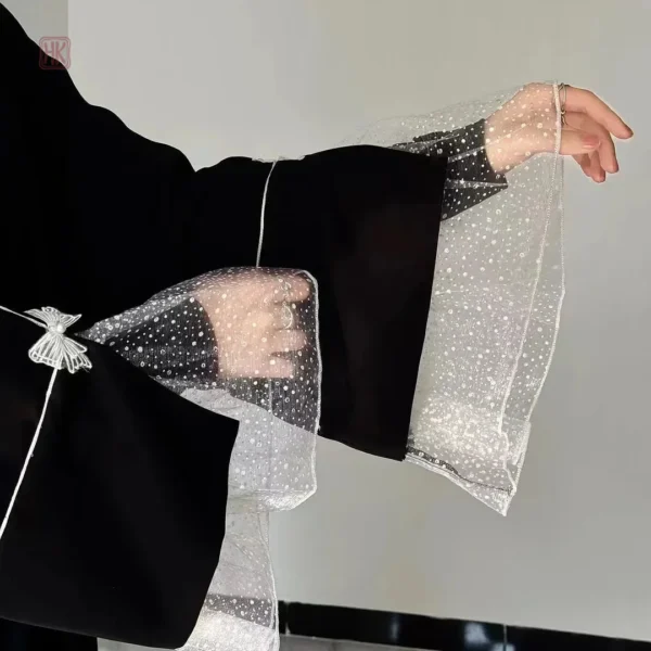 Kimono léger avec manches en dentelles tendance