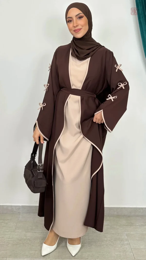 Abaya kimono marron avec détails à nœuds