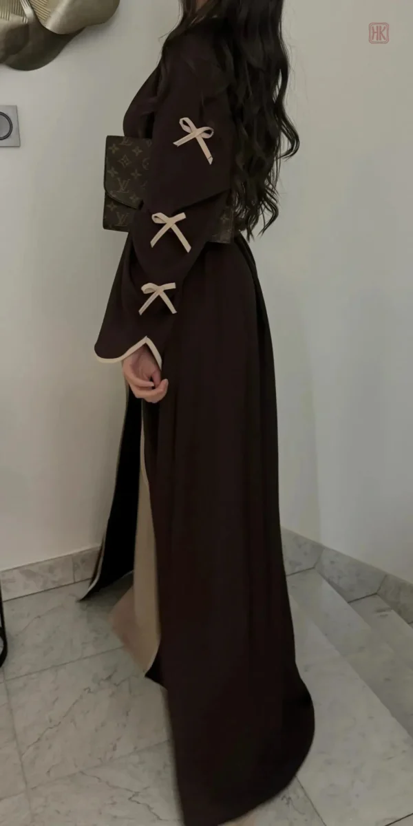 Kimono chic marron, parfait pour toutes occasions