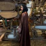 Style moderne avec l'abaya marron lumineux