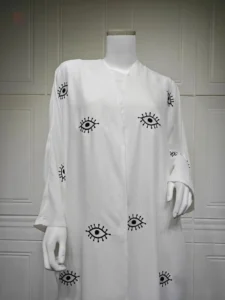 Kimono chic avec motif protecteur
