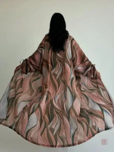 Abaya moderne pour un look tendance