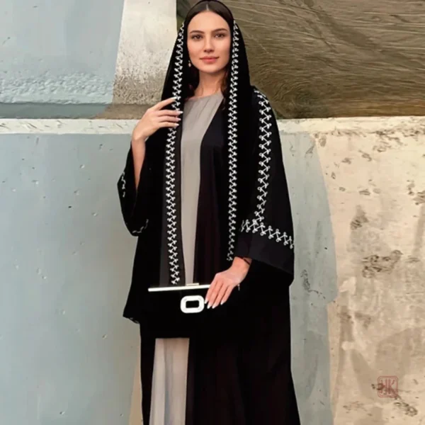 Vêtement féminin en style kimono