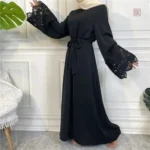 Abaya kimono noir, détails en dentelle raffinés