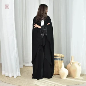 Robe kimono noire à sequins modernes