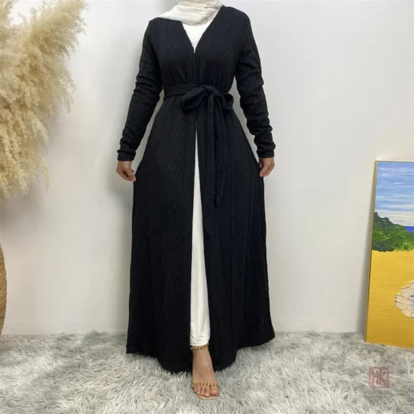 Abaya en tricot noir élégant et moderne
