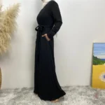 Style chic avec ce kimono abaya effet tricot