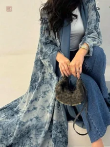 Vêtement traditionnel bleu pour toutes occasions