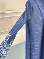 Abaya Chic en tissu plissé bleu