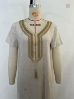 Robe traditionnelle avec une touche moderne