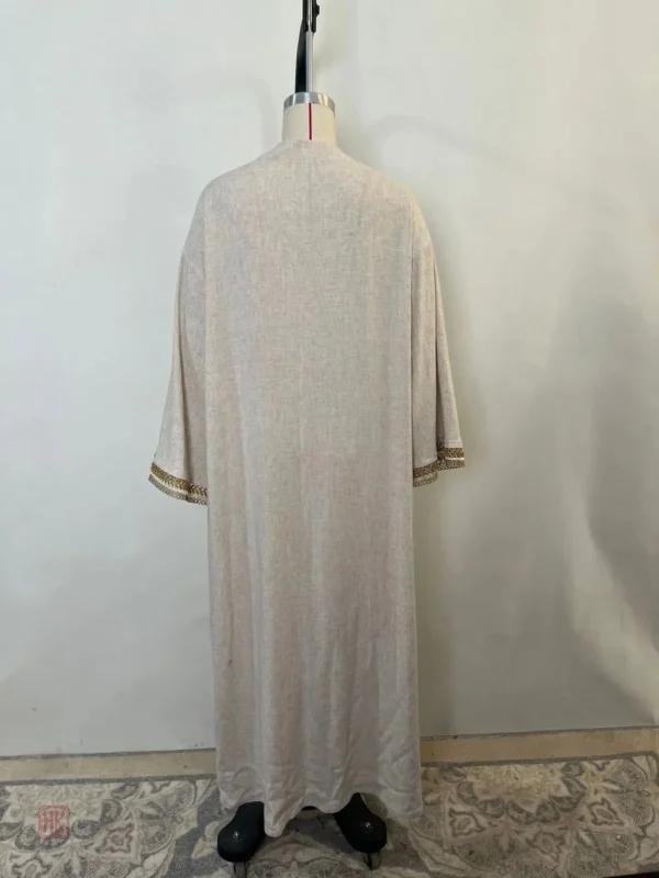 Kimono féminin, allure raffinée