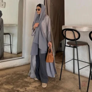 Kimono Soyeux Gris pour femme, élégant et confortable