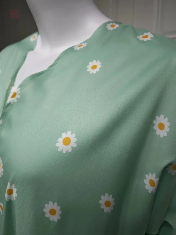 Abaya en Vert avec Design Floral