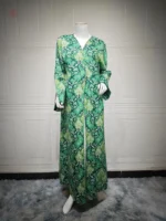 Mode féminine : abaya vert chic