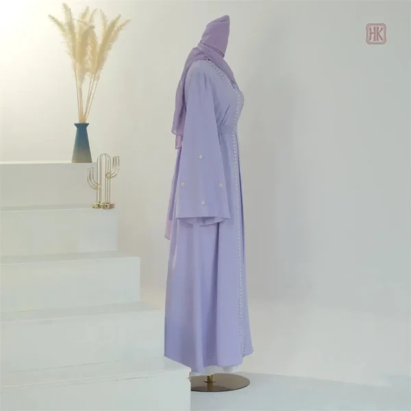 Style kimono violet, perles décoratives ajoutées
