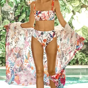 Vêtement léger à motifs floraux pour l'été