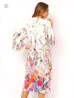 Style décontracté en kimono à fleurs blanches