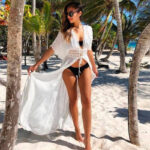 Robe kimono blanche avec manches fluides