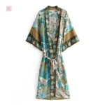 Veste kimono femme, design floral bleu tendance