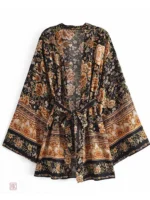 Kimono élégant avec des motifs bohèmes pour l'été