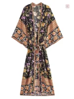 Kimono Floral Noir avec motifs bohèmes
