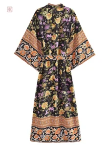 Vêtement féminin : Kimono élégant noir