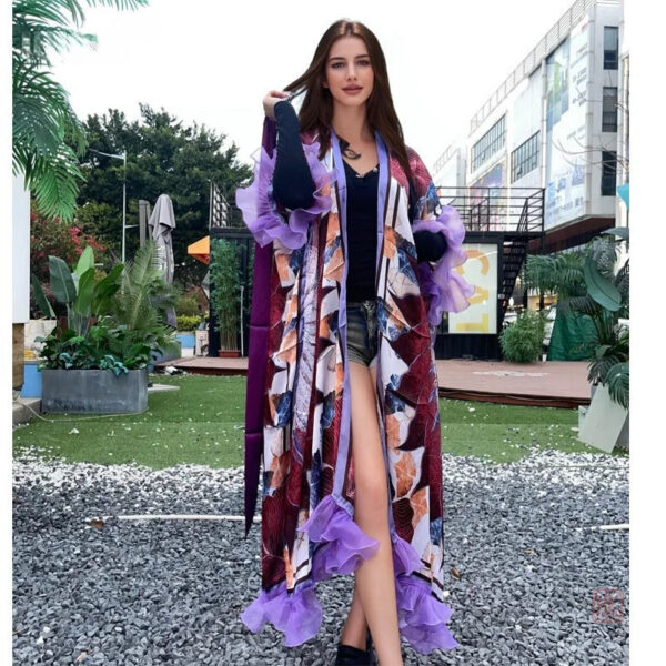 Violet avec froufrous, style bohème élégant