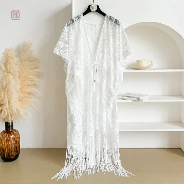 Vêtement boho chic avec franges élégantes