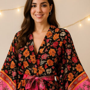 Kimono noir et rose style boho