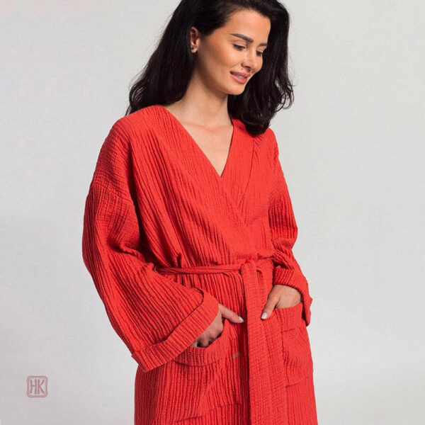 Vêtement de détente en couleur rouge