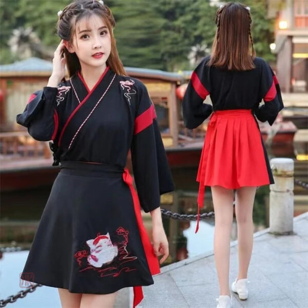 Vêtement kimono stylé pour l'été