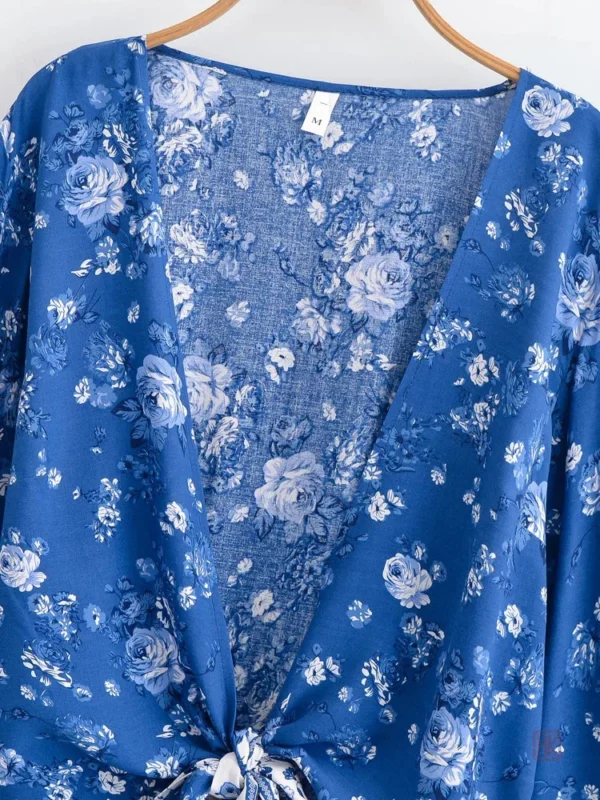 Kimono fleuri léger pour les journées d'été