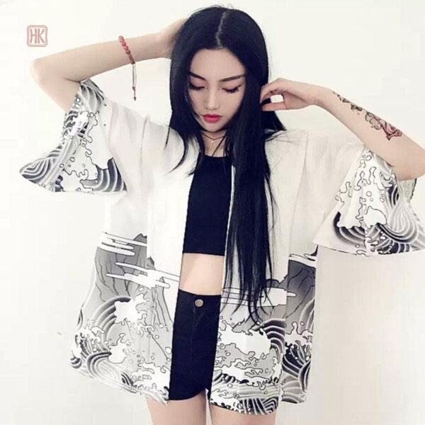 Veste kimono femme au design dragon élégant