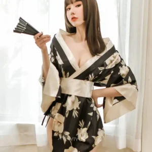 Kimono de nuit élégant et séduisant