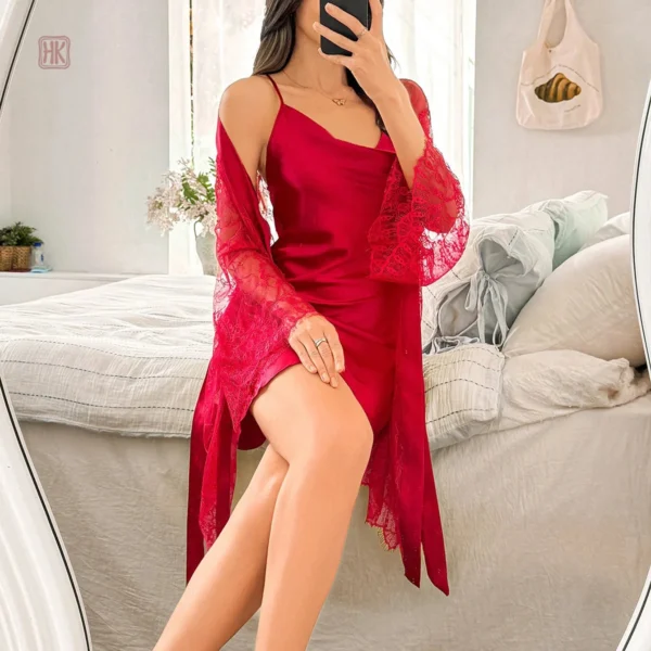 Peignoir kimono élégant en dentelle rouge