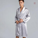 Peignoir de nuit masculin en tissu léger
