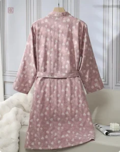 Vêtement de nuit féminin en tissu doux, style kimono floral