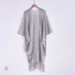 Kimono de plage, accessoire tendance pour vacances