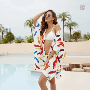 Veste kimono légère avec plumage élégant pour l'été